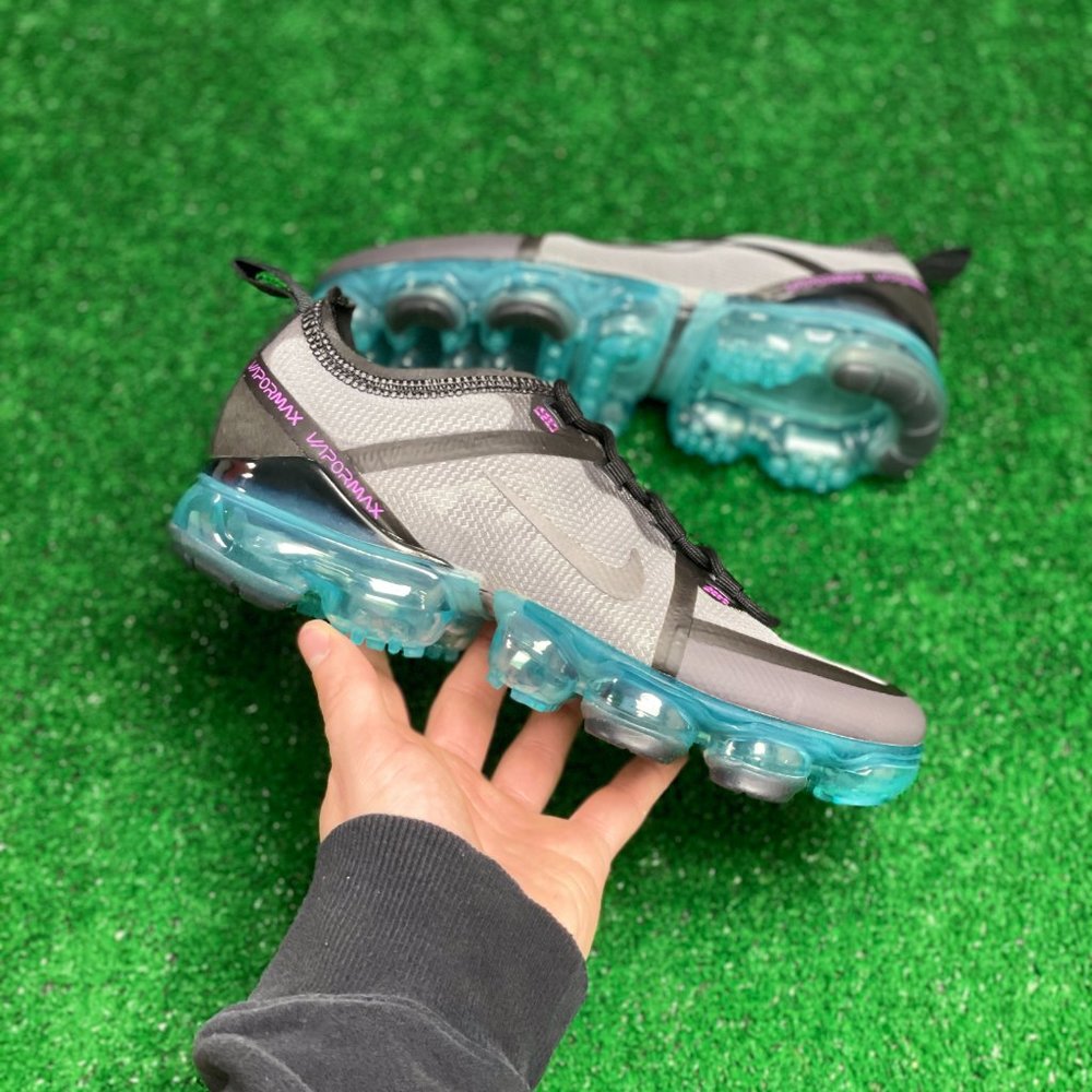 Nike Air VaporMax 2019 GS Athletic Shoes Thunder Gray AJ2616-012 NEW Size 4